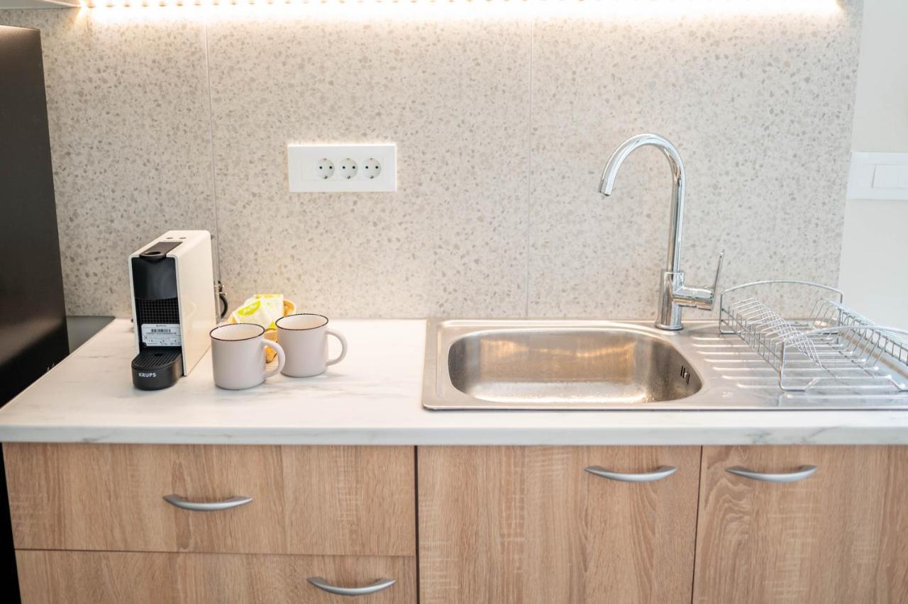 Kosnian City Suites B Kültér fotó
