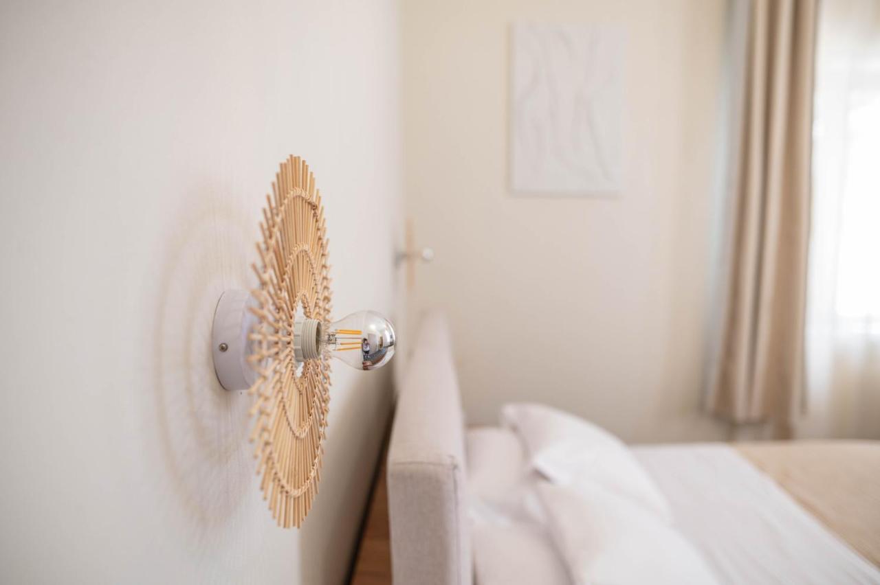 Kosnian City Suites B Kültér fotó