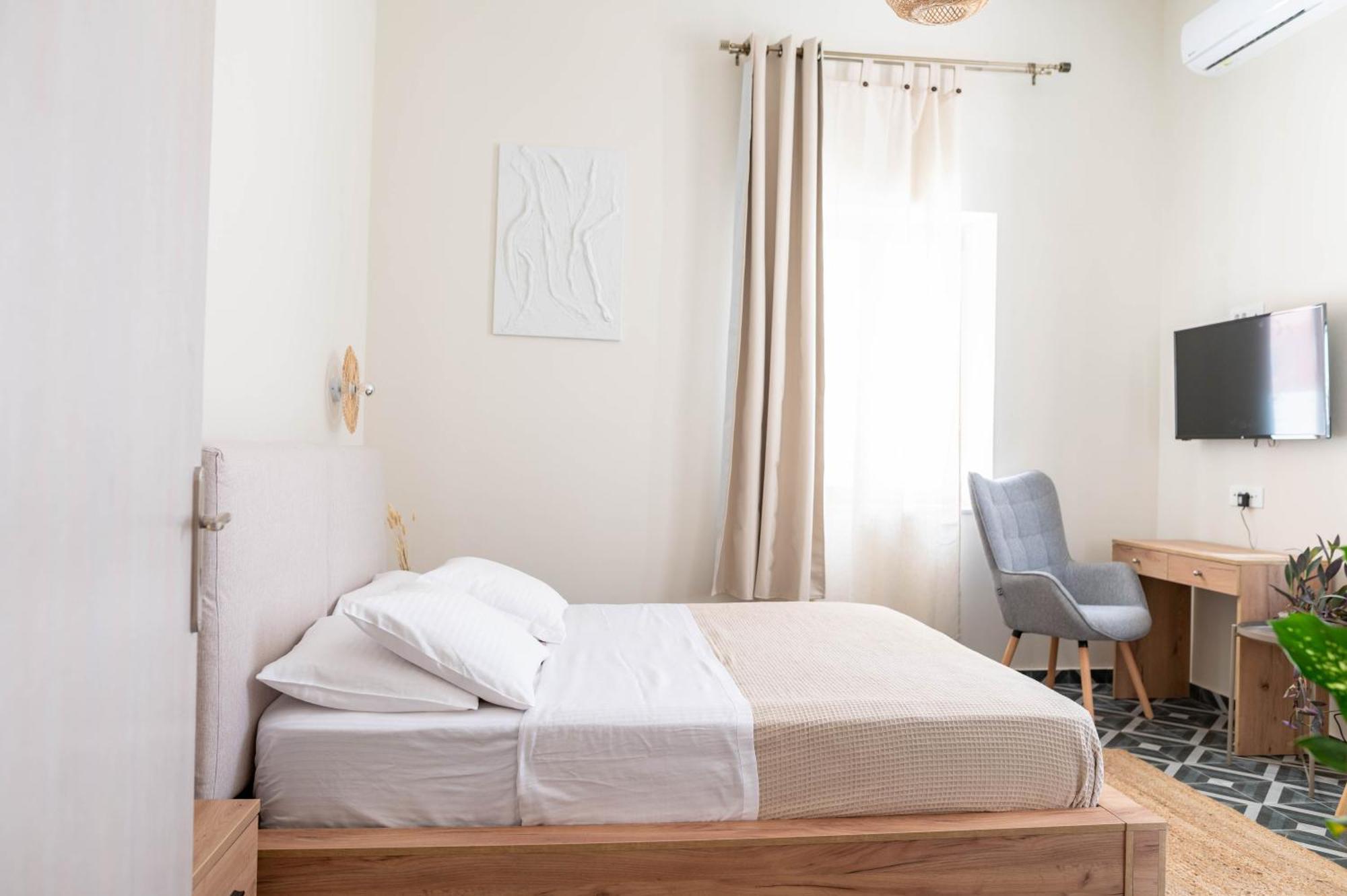 Kosnian City Suites B Kültér fotó