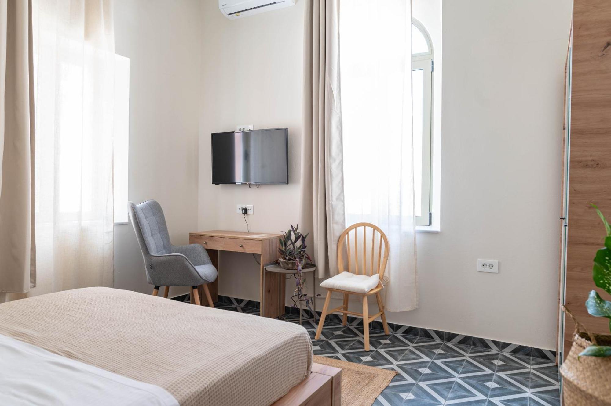 Kosnian City Suites B Kültér fotó